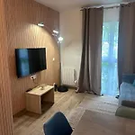 Apartament Immodely & La Magie De Serris