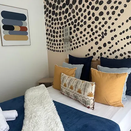 Immodely & La Magie De * Σερί